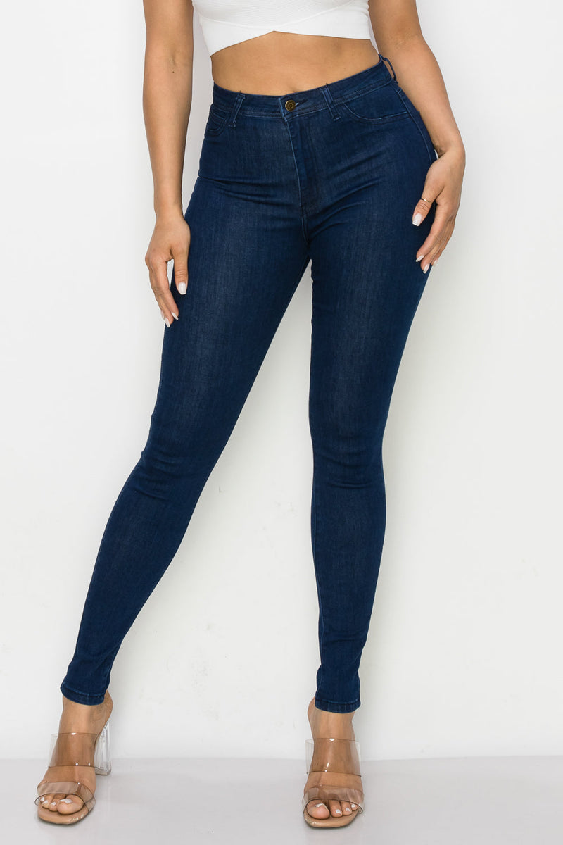 Curvy High-Rise Skinny Jeans in Seville Wash